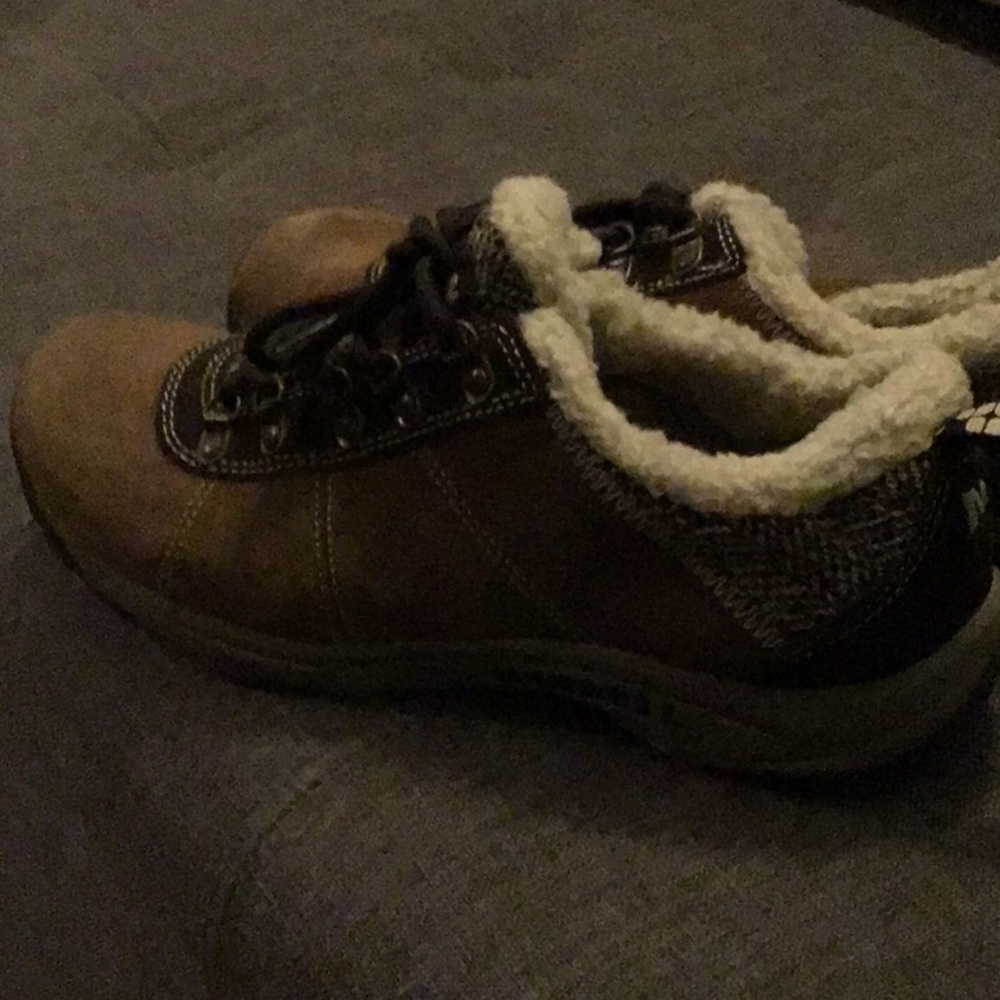 Women’s Merrell Air Cushion Winter Hikers
